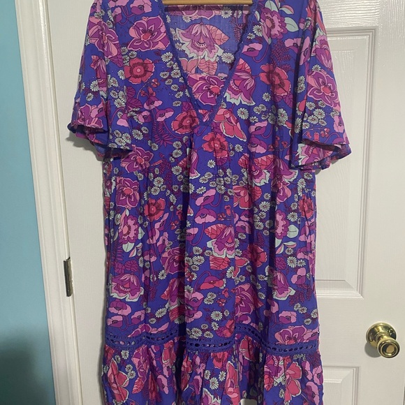 Rusty Dusty Dresses & Skirts - Rusty Dusty Floral V-Neck Midi Dress in Purple and Pink 1XL
